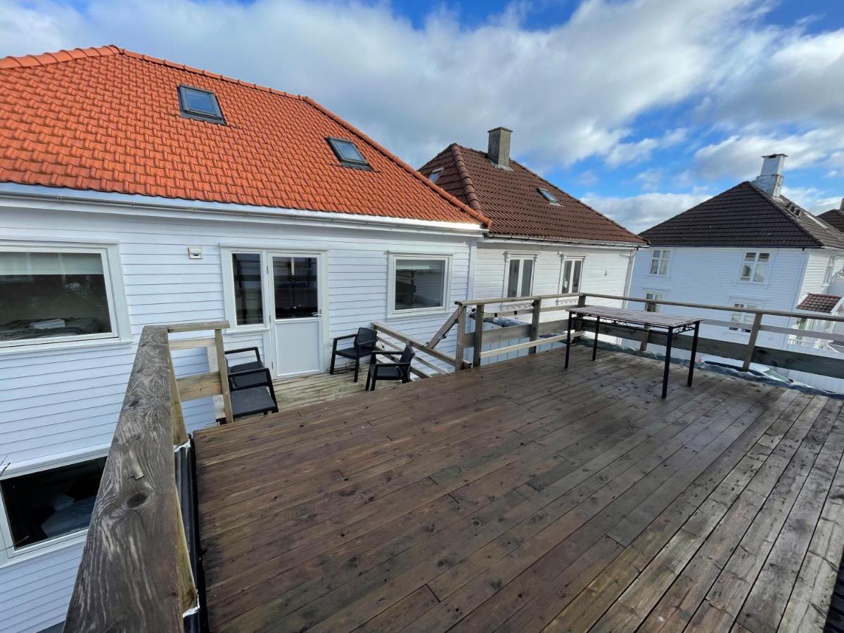 Central Bnb Stavanger At Bertis Ap 9 Generous Rooftop Terrace Exterior photo